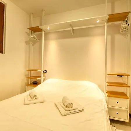 Апартаменты Two-bedroom Modern Аккуазериа