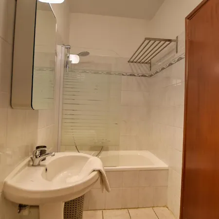 Апартаменты Two-bedroom Modern *